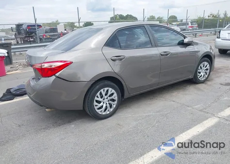 2018 Toyota Corolla Le z USA, uszkodzony, nr VIN 5YFBURHE3JP792041